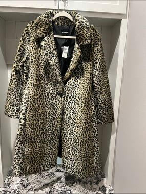 NEW Express Leopard Faux Fur Coat in Beige and Black